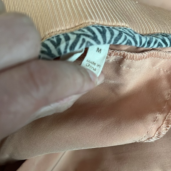 “Soft Surroundings: Go Lively Cargo Pants size medium” - Picture 8 of 12